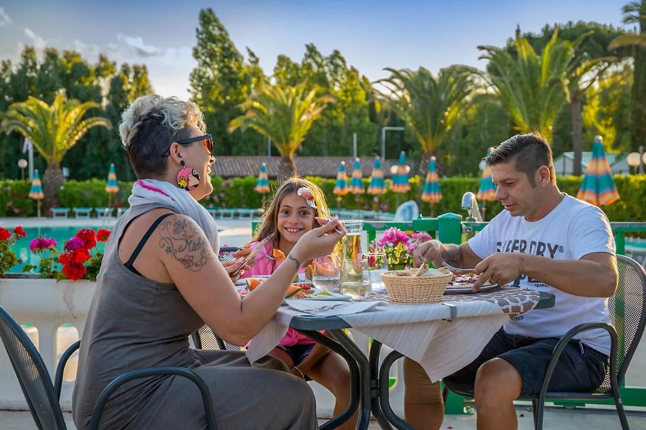 Vacanceselect Mobil Homes - Camping Freetime Marina Di Bibbona