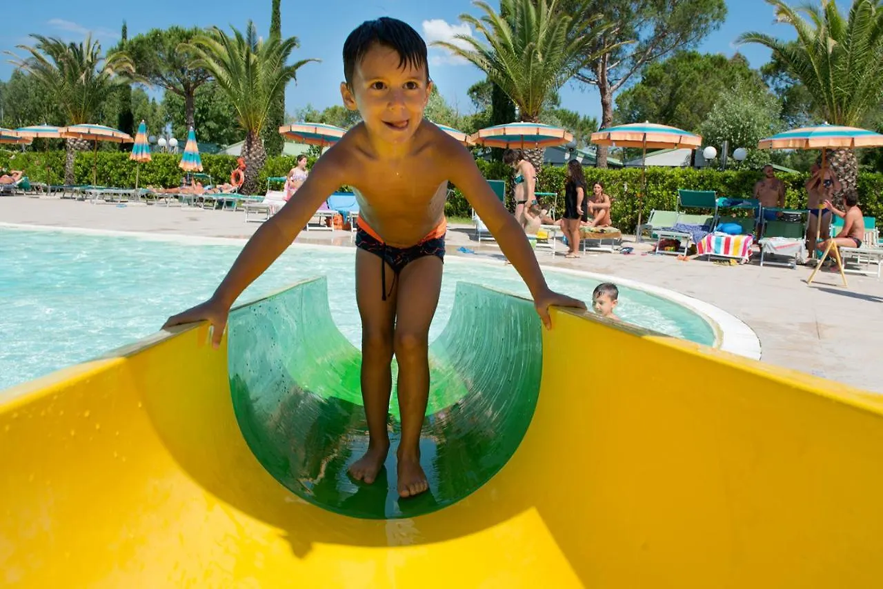 Vacanceselect Mobil Homes - Camping Freetime Marina Di Bibbona Italia
